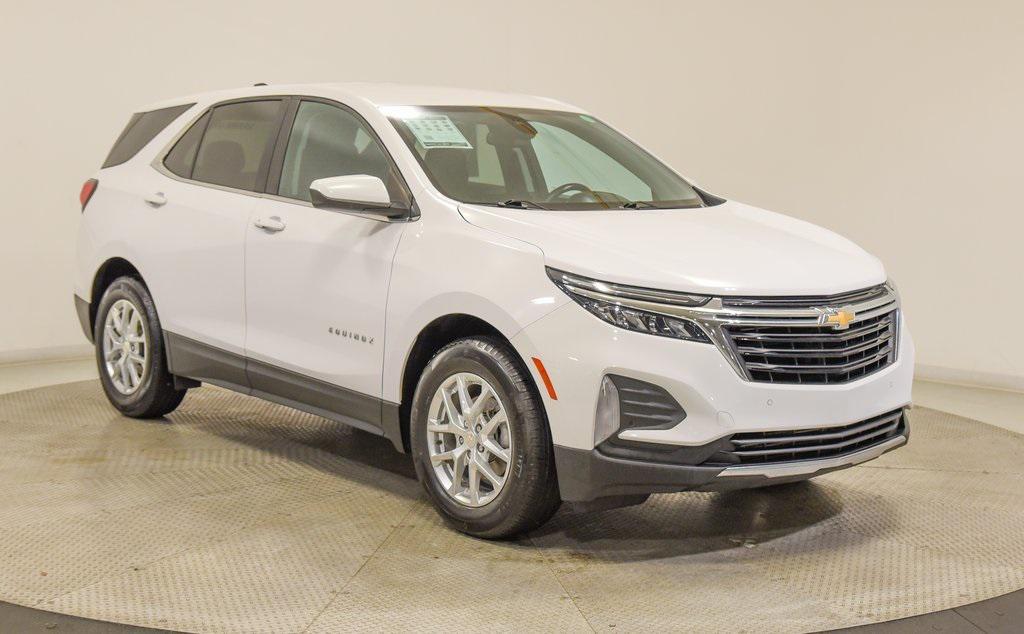 used 2022 Chevrolet Equinox car, priced at $17,241