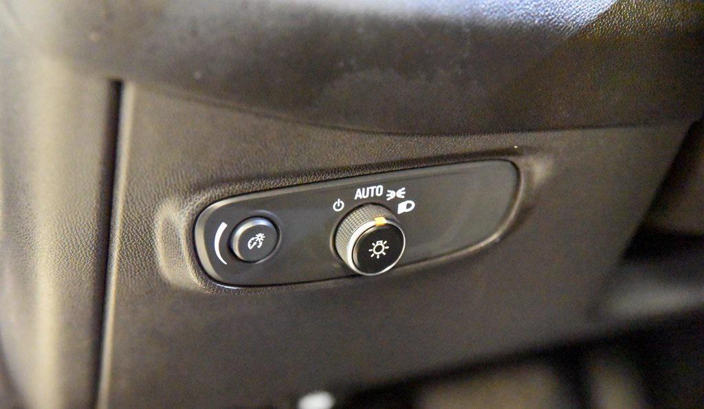 used 2022 Chevrolet Equinox car, priced at $17,241