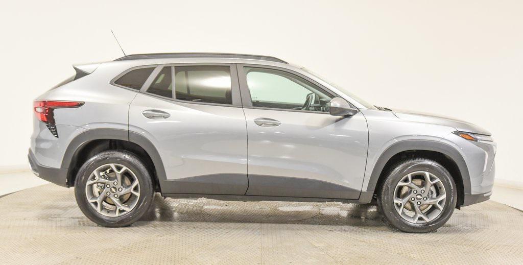 used 2025 Chevrolet Trax car, priced at $22,995