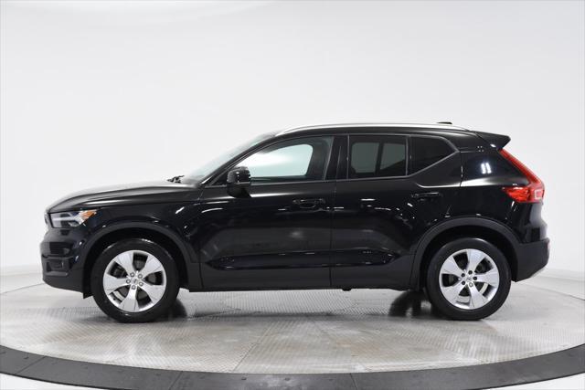 used 2022 Volvo XC40 car, priced at $25,889