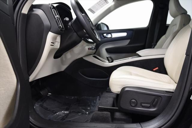used 2022 Volvo XC40 car, priced at $25,889