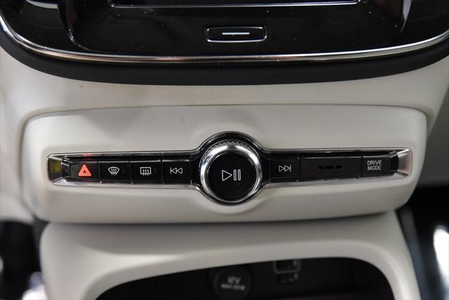 used 2022 Volvo XC40 car, priced at $25,889
