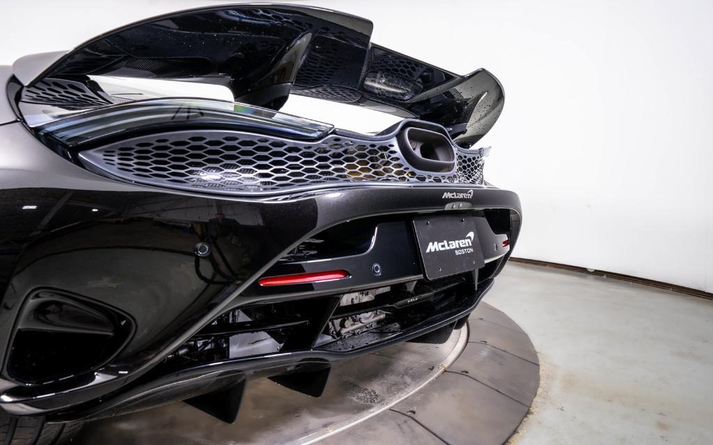 new 2025 McLaren 750S car, priced at $418,430