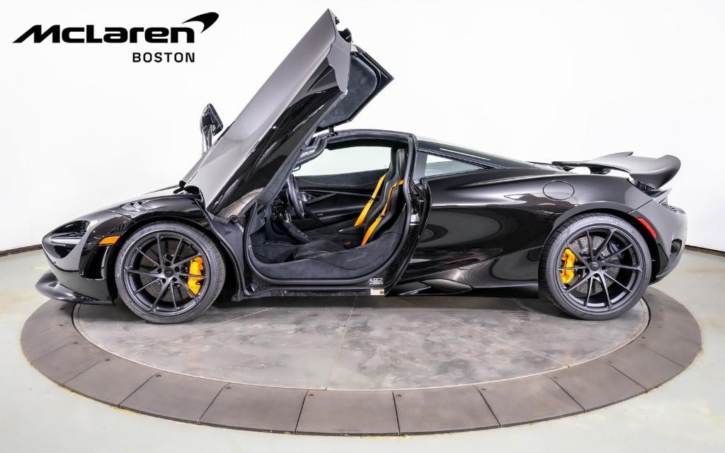 new 2025 McLaren 750S car, priced at $418,430