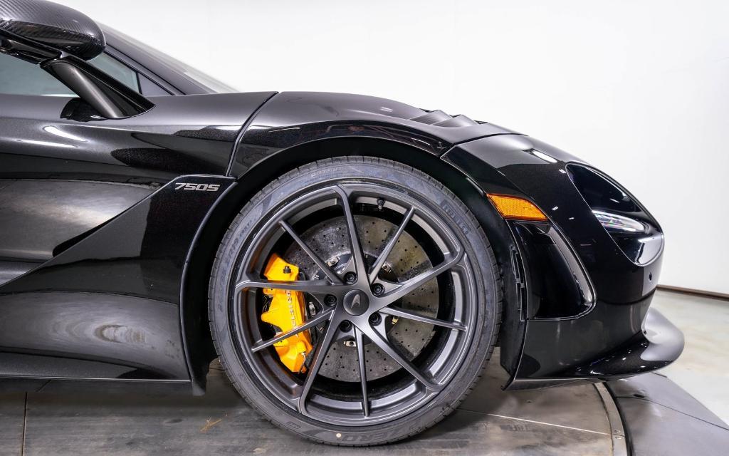 new 2025 McLaren 750S car, priced at $418,430