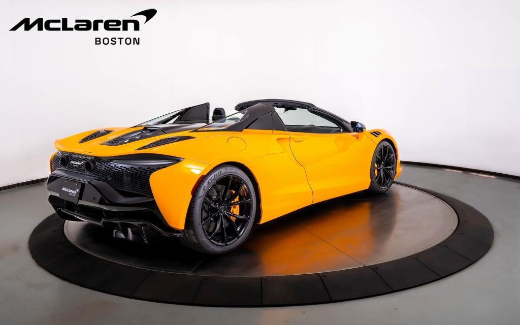 new 2025 McLaren Artura car, priced at $345,818