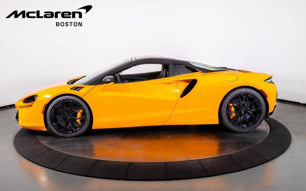 new 2025 McLaren Artura car, priced at $345,818