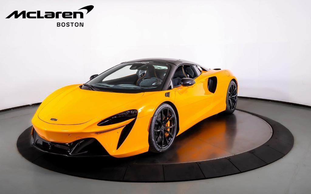 new 2025 McLaren Artura car, priced at $345,818