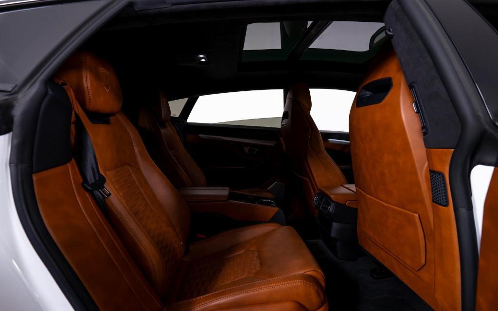 used 2019 Lamborghini Urus car, priced at $167,500