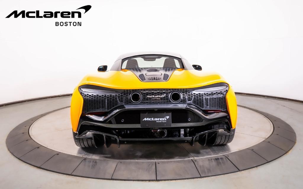 new 2025 McLaren Artura car, priced at $298,850