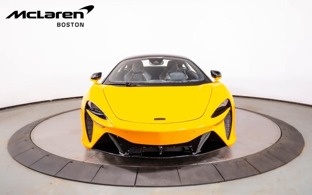 new 2025 McLaren Artura car, priced at $298,850