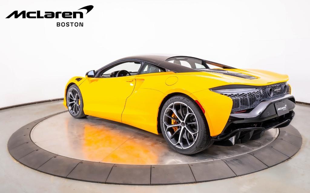 new 2025 McLaren Artura car, priced at $298,850