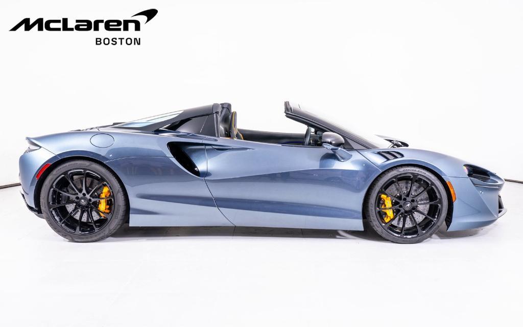 used 2025 McLaren Artura car, priced at $304,979