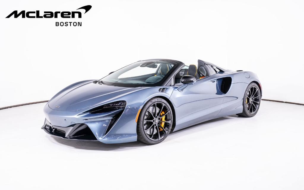 used 2025 McLaren Artura car, priced at $304,979