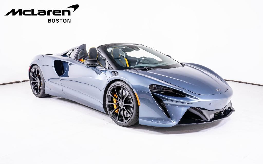 used 2025 McLaren Artura car, priced at $304,979