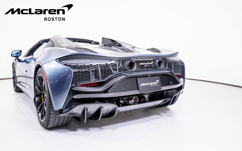 used 2025 McLaren Artura car, priced at $304,979