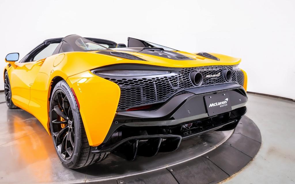 used 2025 McLaren Artura car, priced at $298,945