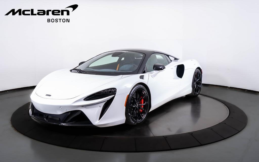 new 2024 McLaren Artura car, priced at $271,250