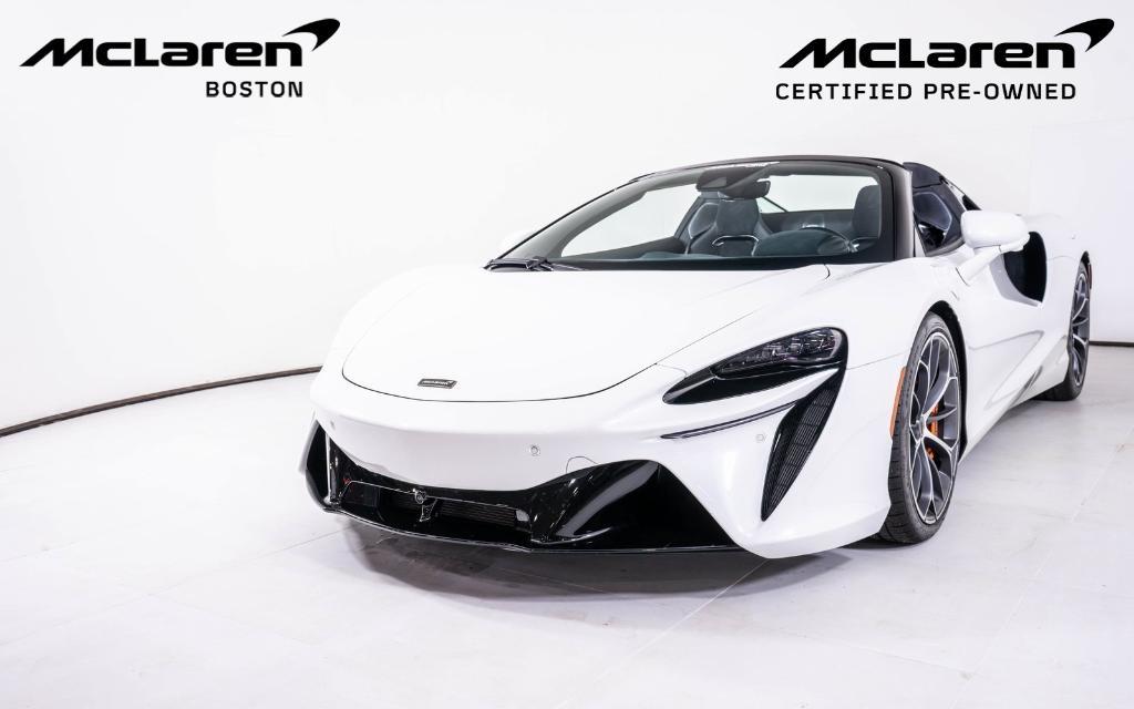 used 2025 McLaren Artura car, priced at $279,999