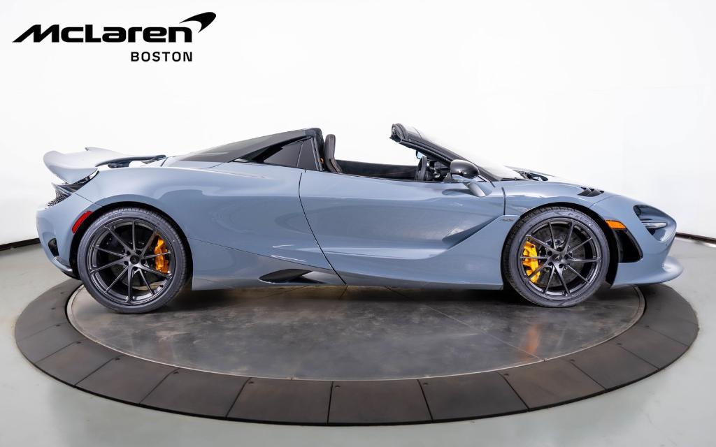 new 2025 McLaren 750S car, priced at $444,668