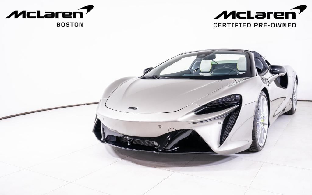 used 2025 McLaren Artura car, priced at $269,999