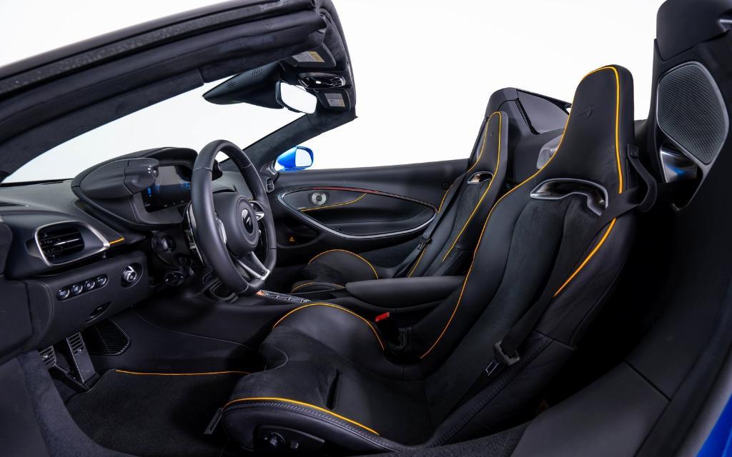 new 2025 McLaren Artura car, priced at $320,808