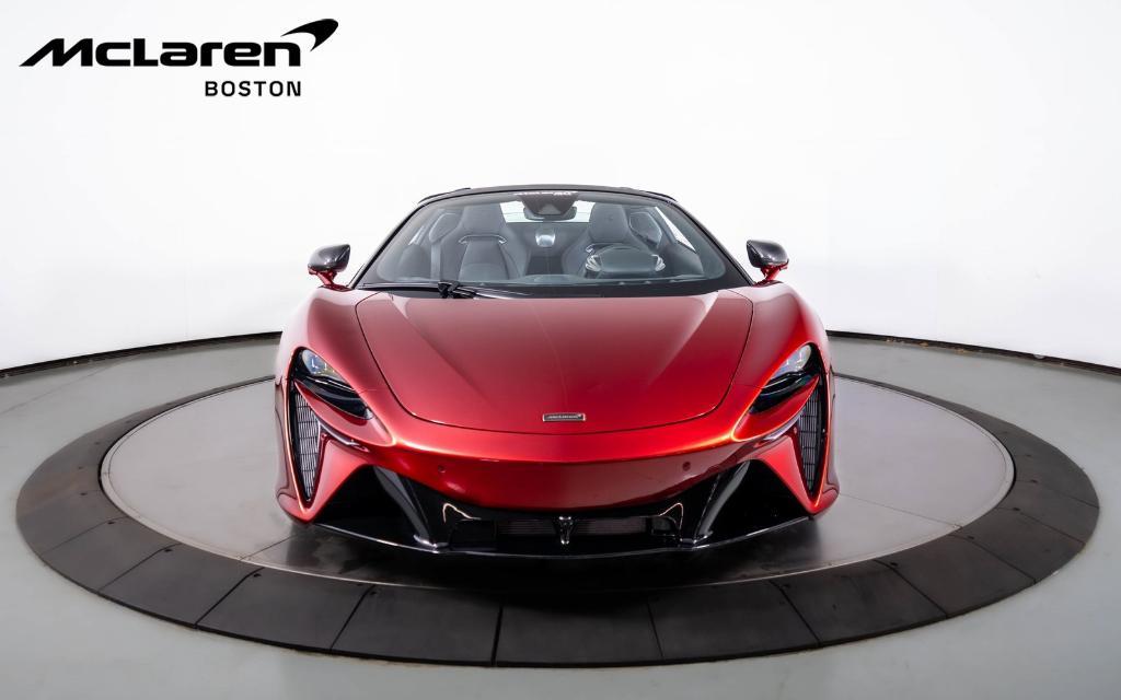 new 2025 McLaren Artura car, priced at $340,050