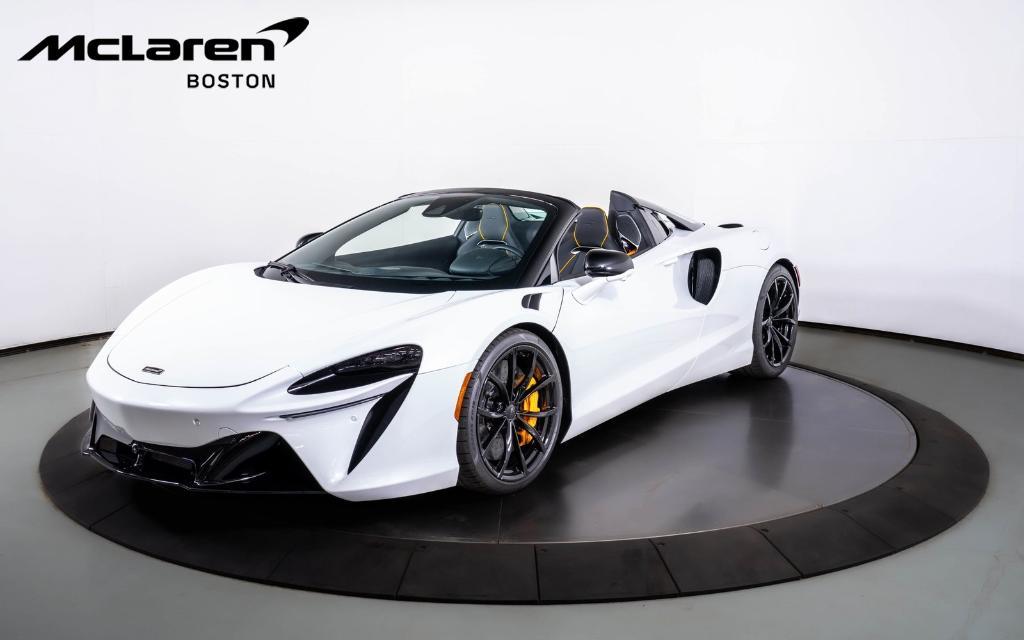 new 2025 McLaren Artura car, priced at $316,998