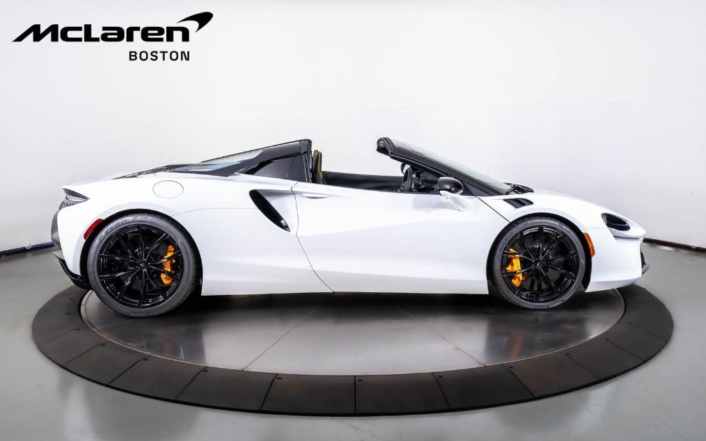 new 2025 McLaren Artura car, priced at $316,998