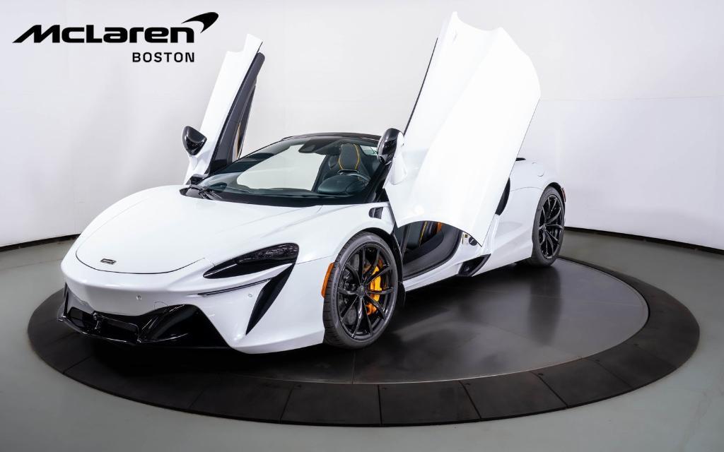 new 2025 McLaren Artura car, priced at $316,998