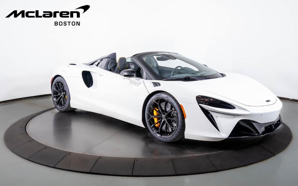 new 2025 McLaren Artura car, priced at $327,250