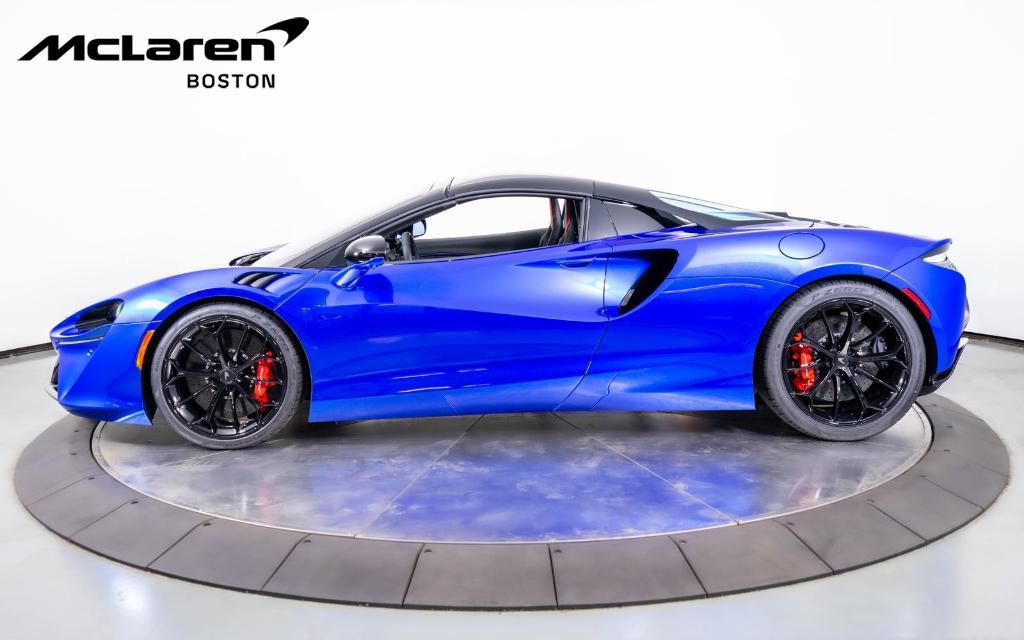 new 2025 McLaren Artura car, priced at $333,450