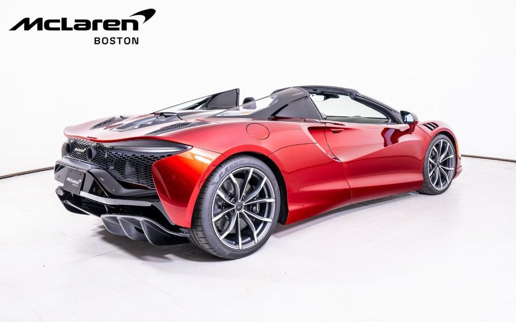 new 2025 McLaren Artura car, priced at $340,050