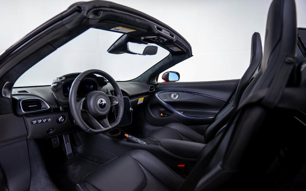 new 2025 McLaren Artura car, priced at $340,050