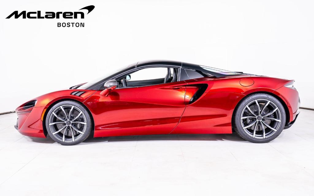 new 2025 McLaren Artura car, priced at $340,050