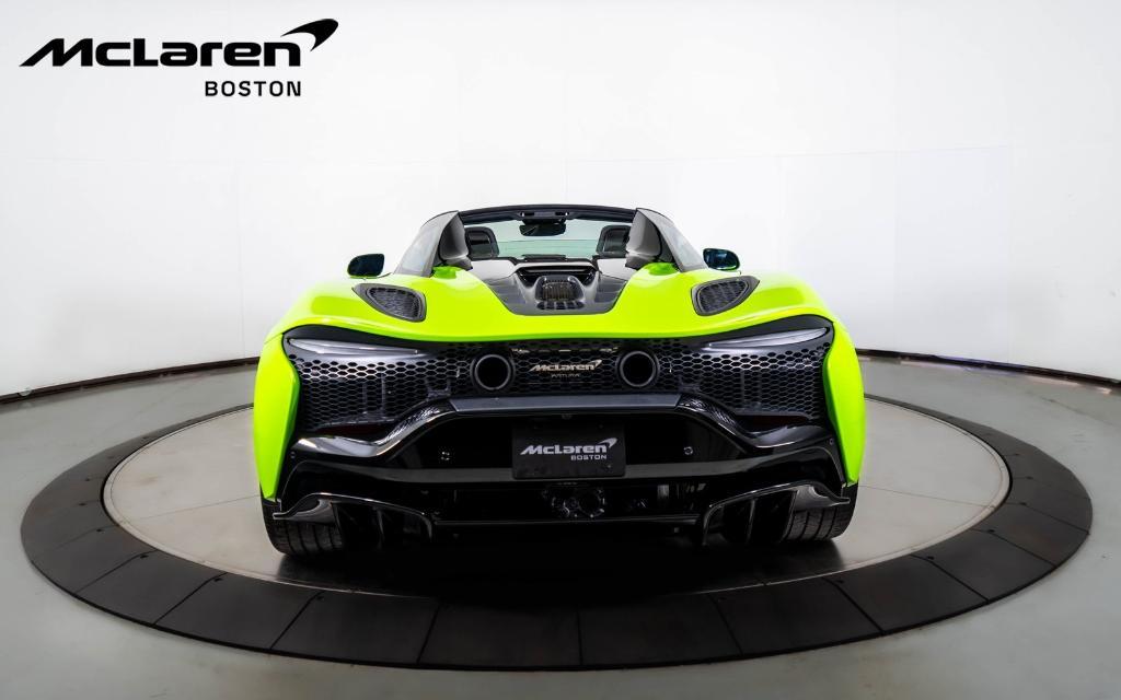 new 2025 McLaren Artura car, priced at $333,138