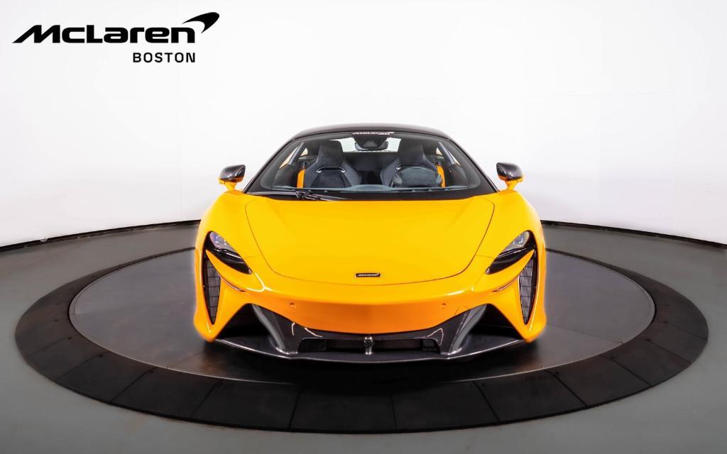 new 2024 McLaren Artura car, priced at $297,820