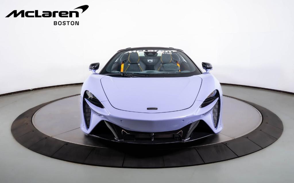 new 2025 McLaren Artura car, priced at $325,098