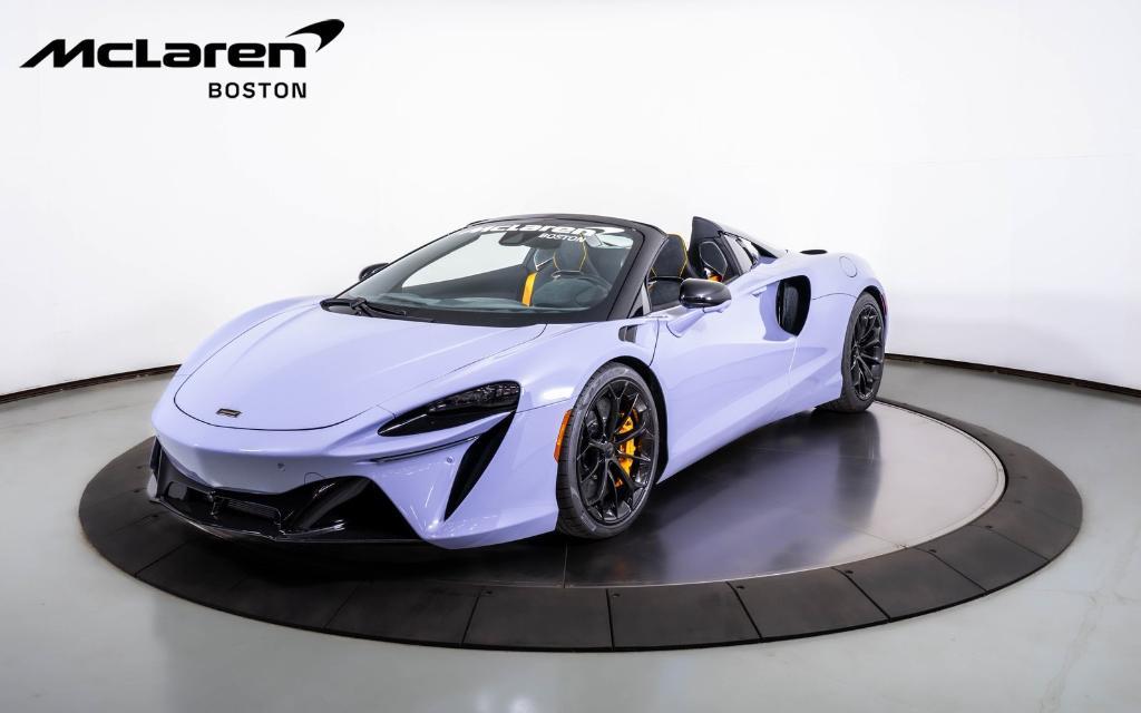 new 2025 McLaren Artura car, priced at $325,098