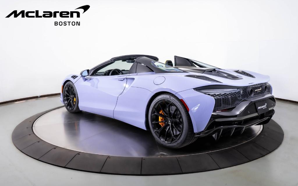 new 2025 McLaren Artura car, priced at $325,098