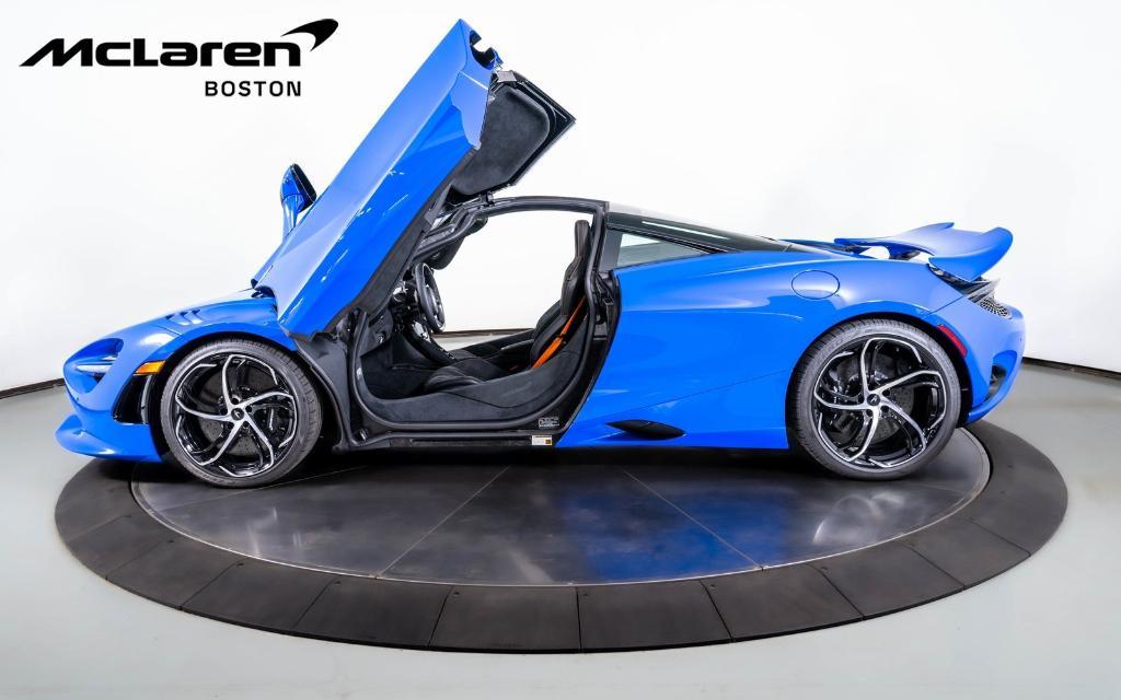 new 2024 McLaren 750S car, priced at $399,330