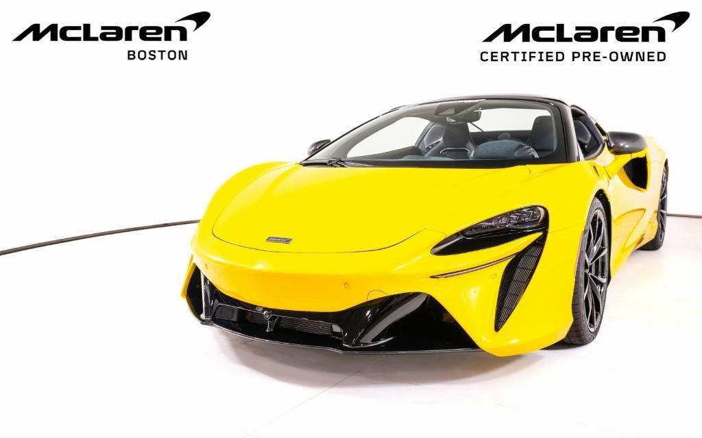 used 2025 McLaren Artura car, priced at $274,999