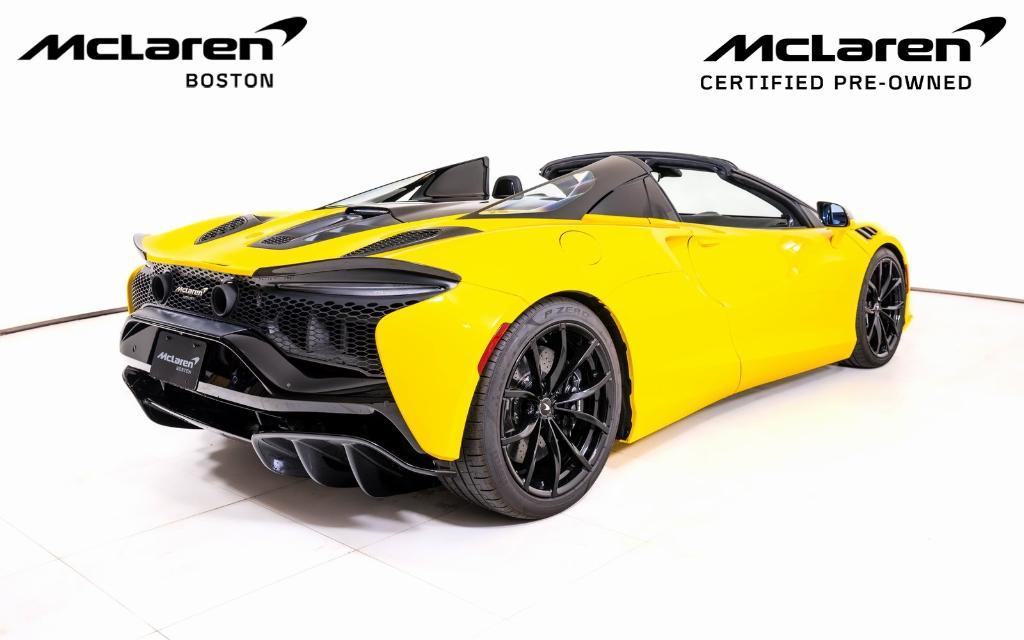 used 2025 McLaren Artura car, priced at $274,999