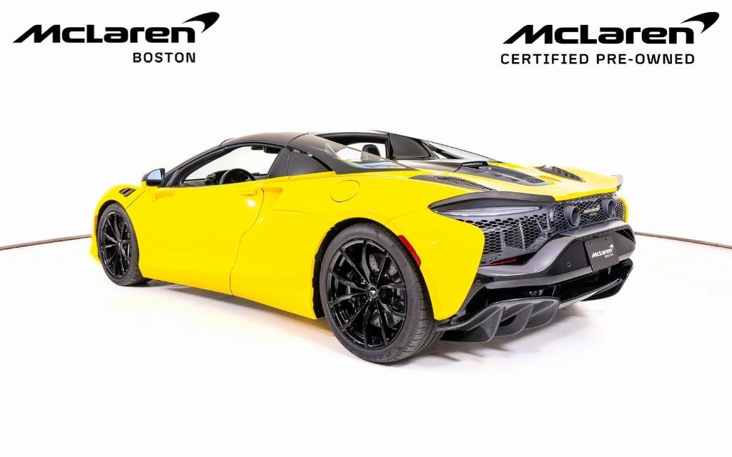 used 2025 McLaren Artura car, priced at $274,999