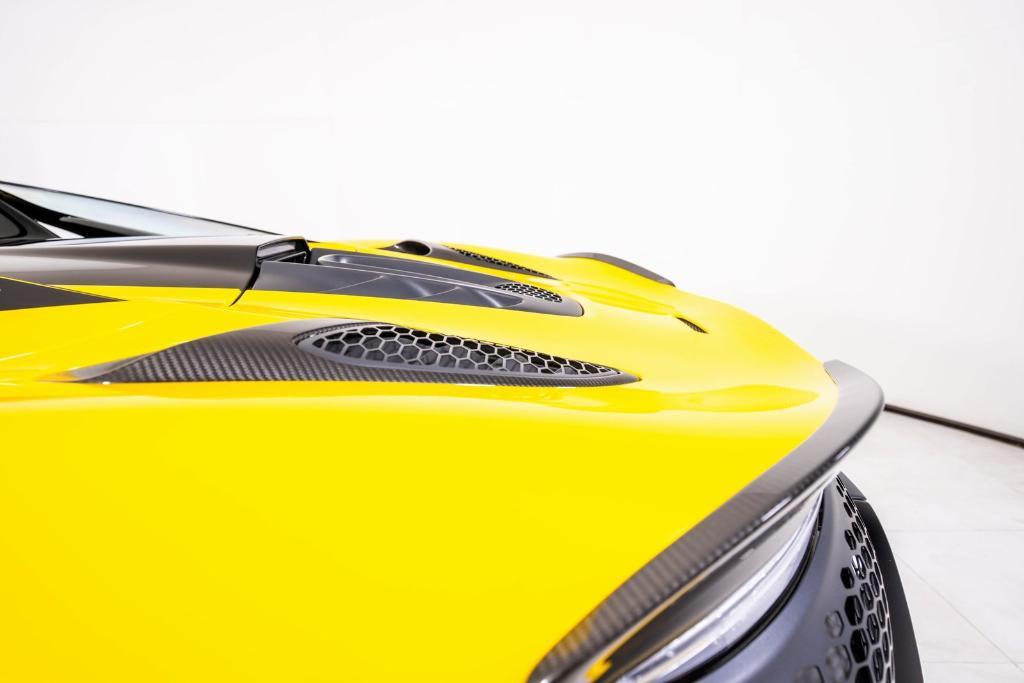 used 2025 McLaren Artura car, priced at $274,999