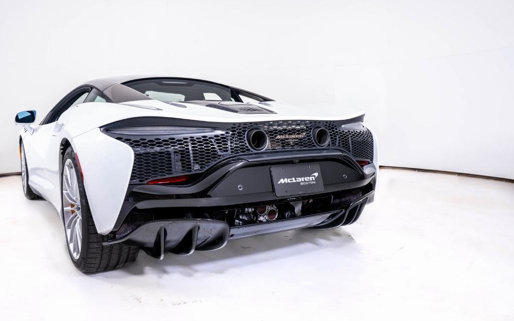 new 2026 McLaren Artura car, priced at $278,450
