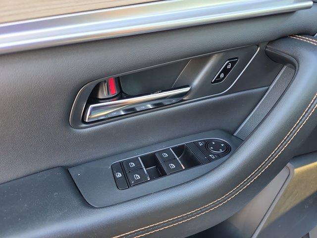 new 2025 Mazda CX-90 car