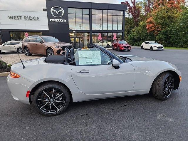 new 2024 Mazda MX-5 Miata car