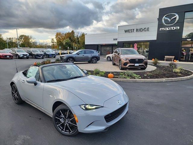 new 2024 Mazda MX-5 Miata car