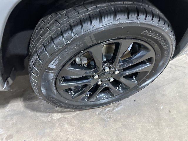used 2021 Jeep Grand Cherokee car, priced at $27,134